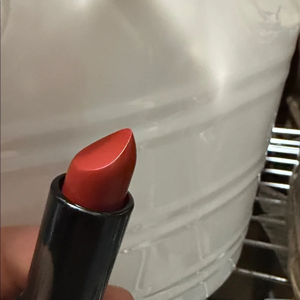 Lord & Berry‎ Semi Matte Lipstick in #7610 Rebel NEW Made in Italy